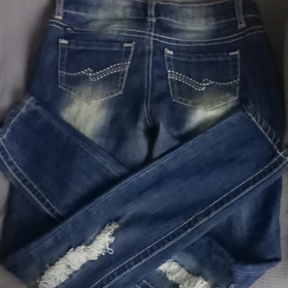 Almost famous size 1 dark with light wash - Picture 5 of 5